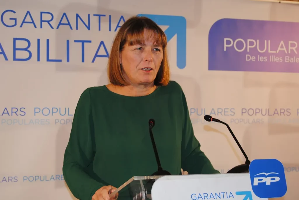 Virginia Crespeau Mari Virginia Crespeau Mari