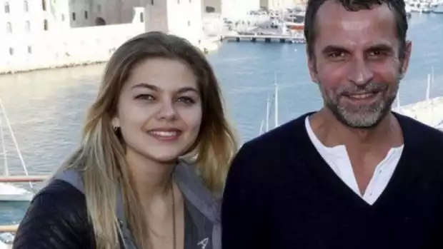 Les Parents De Louane Chanteuse