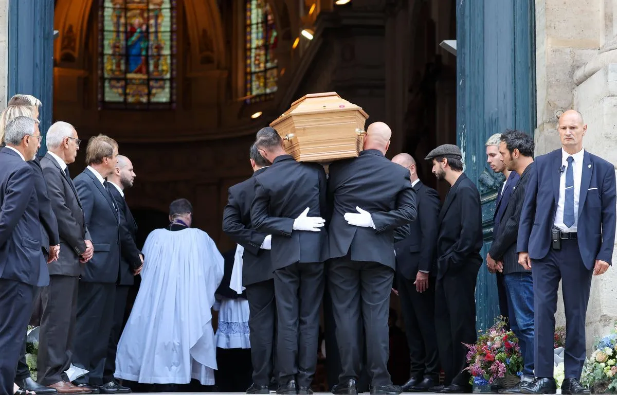 Jane Birkin Enterrement Pere Lachaise