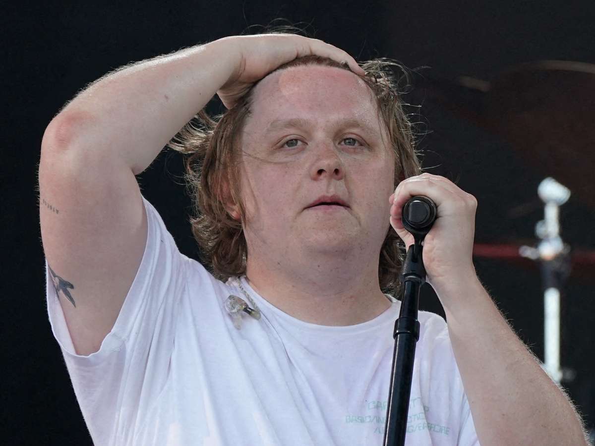 Lewis Capaldi Maladie