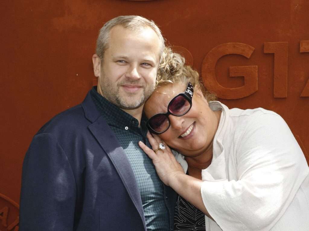 Marianne James Et Son Mari