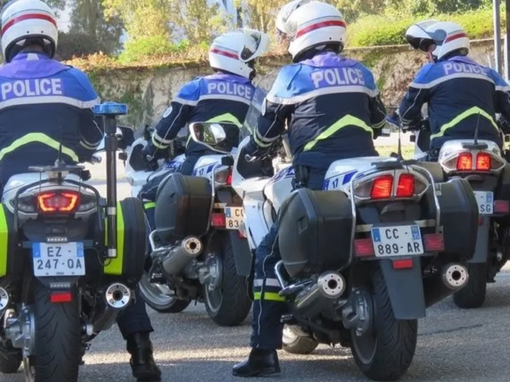 Soutien Pour La Famille Du Policier De Nanterre