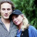 Christopher Stills Et Sa Compagne