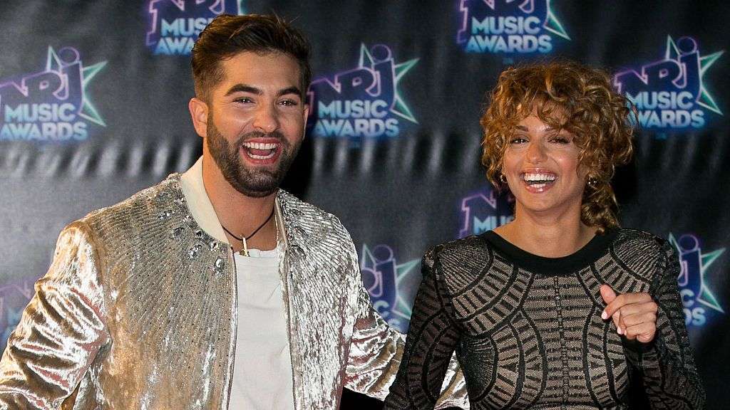 Femme Kendji Girac Gitane