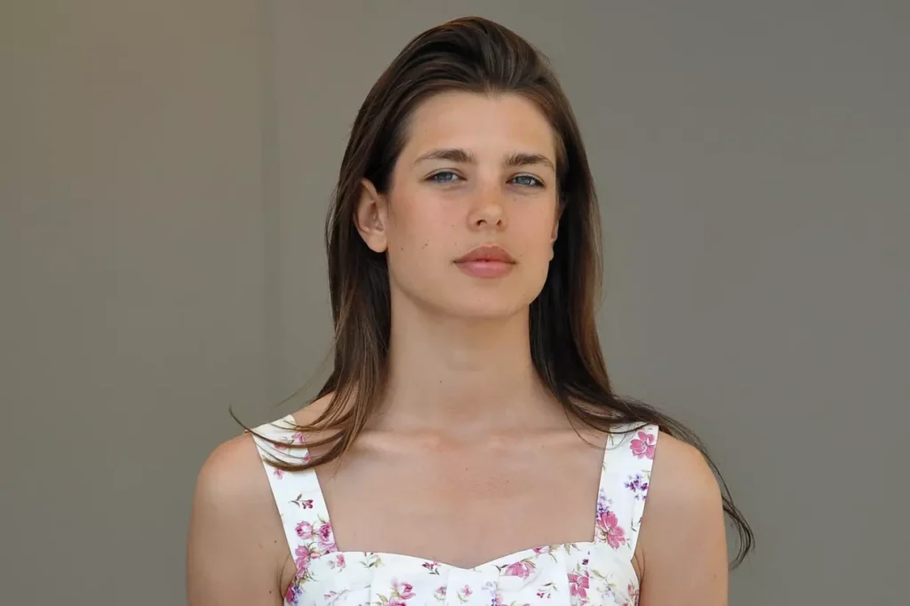 Charlotte Casiraghi Jeune