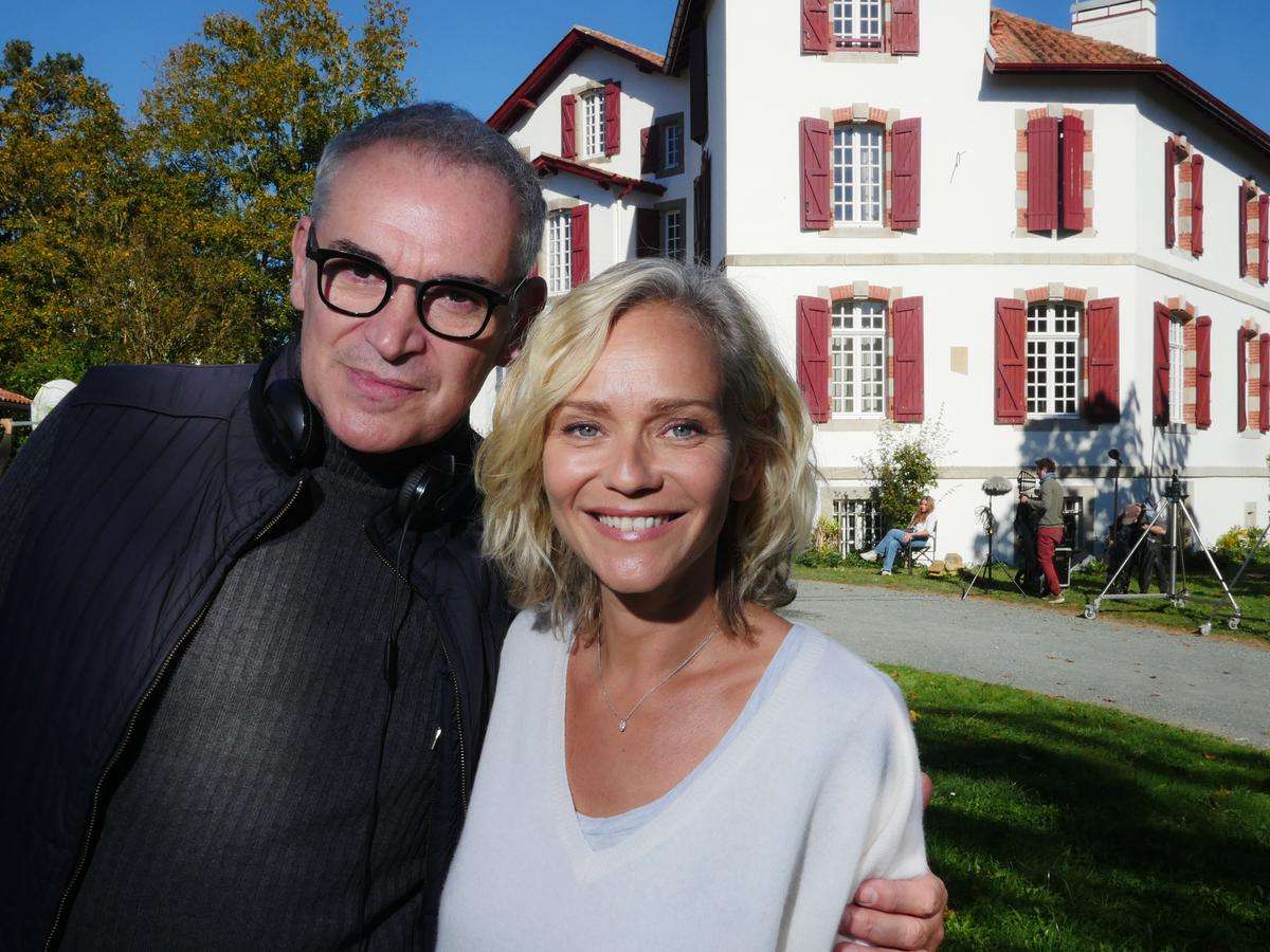 Claire Borotra Et Son Nouveau Compagnon - SuperStars Blog